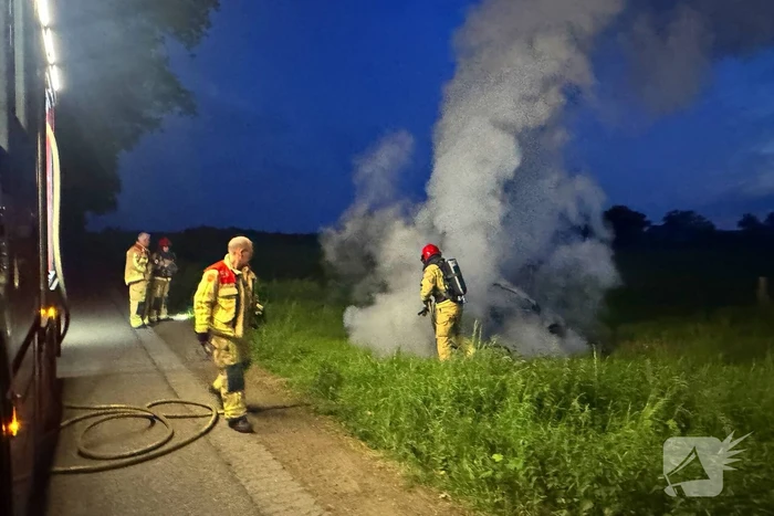 Brandweer ingezet voor autobrand