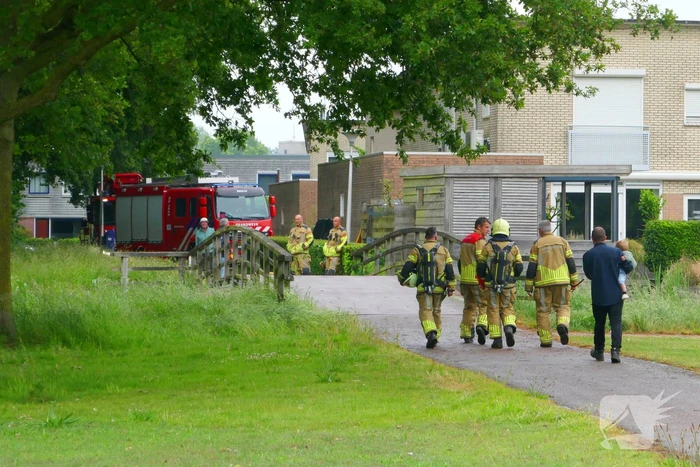 Brand bij dierenverblijf snel gedoofd