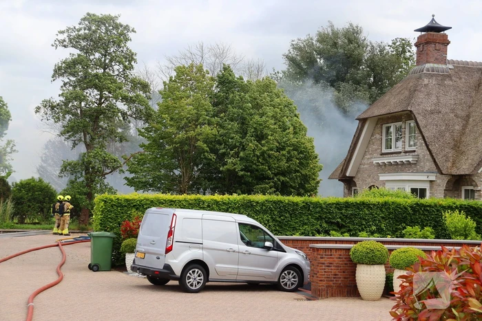 Veel rookontwikkeling bij schuurbrand