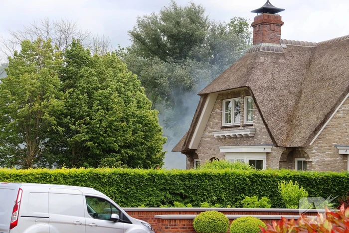 Veel rookontwikkeling bij schuurbrand