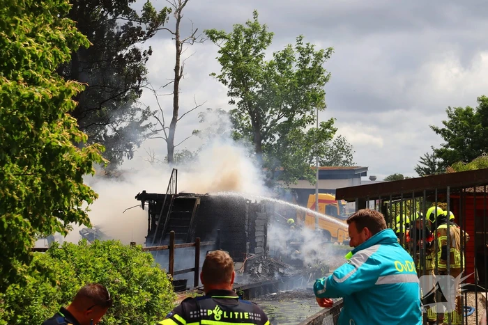 Veel rookontwikkeling bij schuurbrand