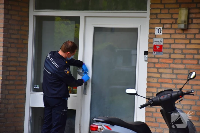 Vuurwerkaanval veroorzaakt schade aan woning