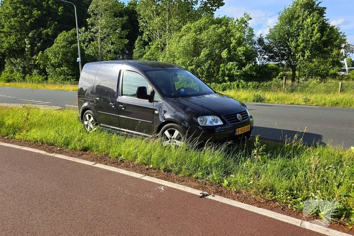 Fatbiker en automobilist botsen op elkaar
