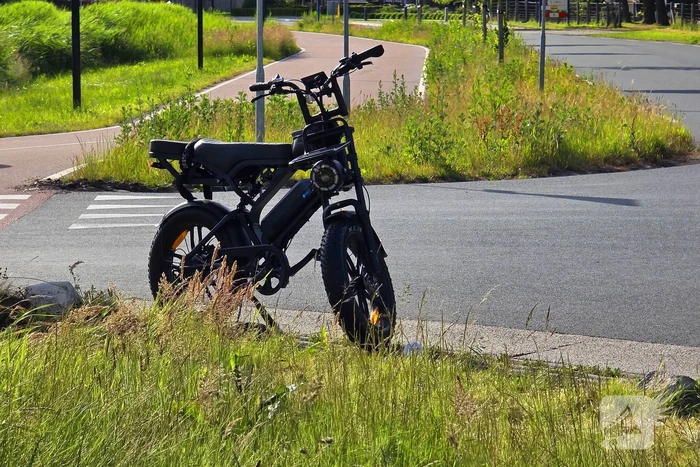Fatbiker en automobilist botsen op elkaar