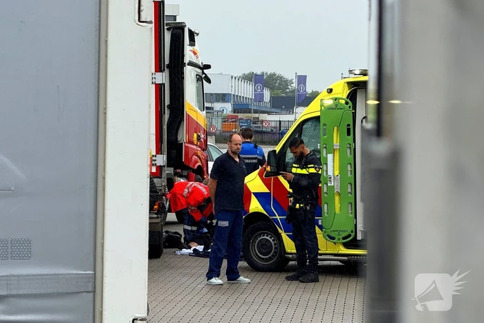 Fatbike botst op vrachtwagen, bestuurder gewond