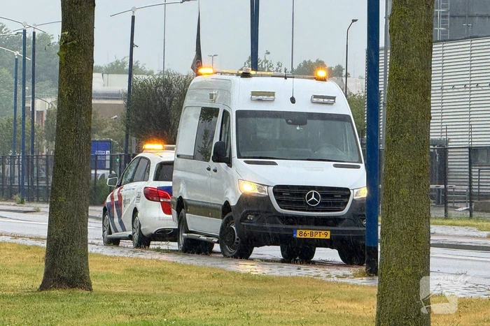 Fatbike botst op vrachtwagen, bestuurder gewond