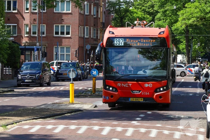 Aanrijding tussen brommobiel en auto met gewonde