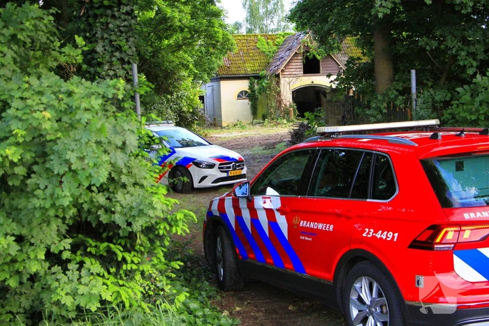 Verdachte vaten gevonden bij woning