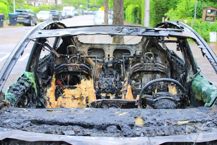 Autobrand vernietigt Tesla