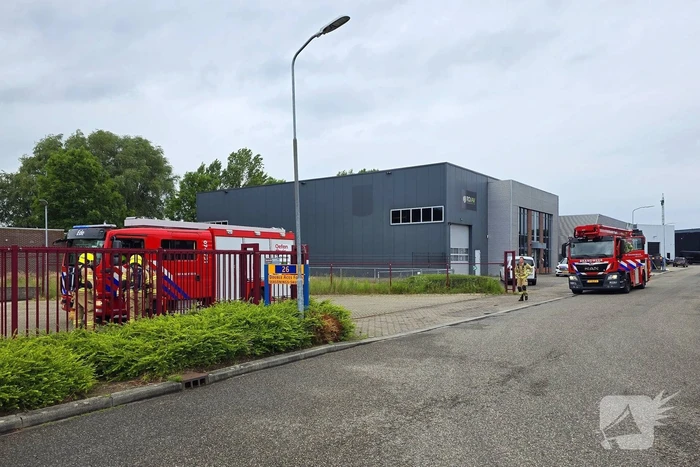 Brandweer zet snel in op brandmelding in pand