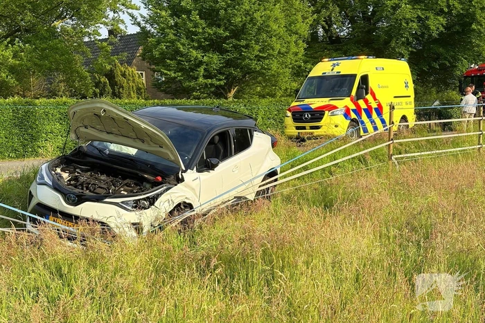 Flinke schades na aanrijding tussen auto's