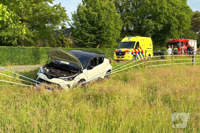 Flinke schades na aanrijding tussen auto's