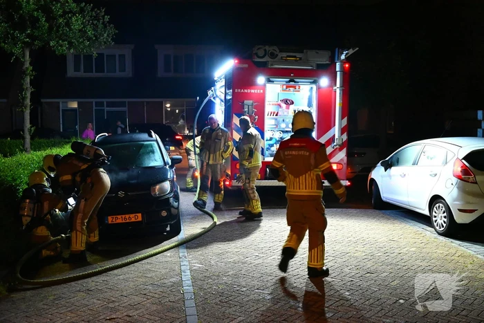Politie onderzoekt autobrand