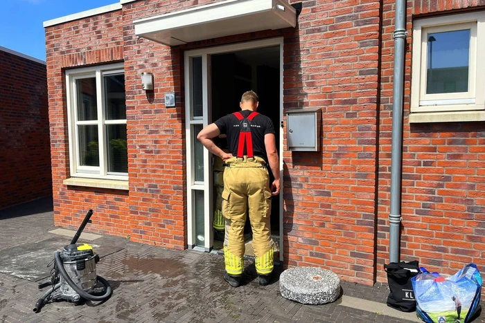 Waterleiding gesprongen in woning