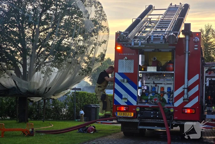 Snel ontwikkelende brand veroorzaakt schade