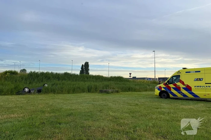 Dronken bestuurder eindigt in sloot na ongeval