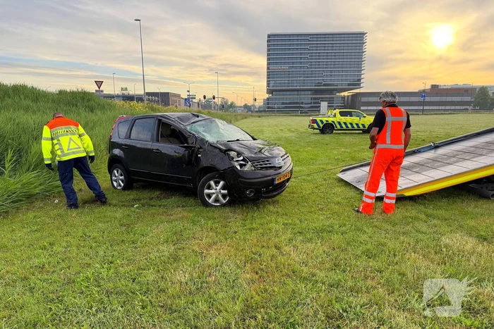 Dronken bestuurder eindigt in sloot na ongeval