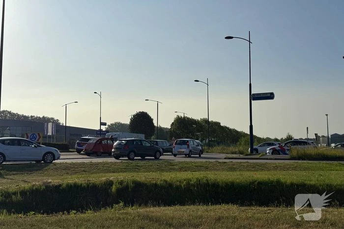 Camouflagekleding en wapen zorgen voor onrust