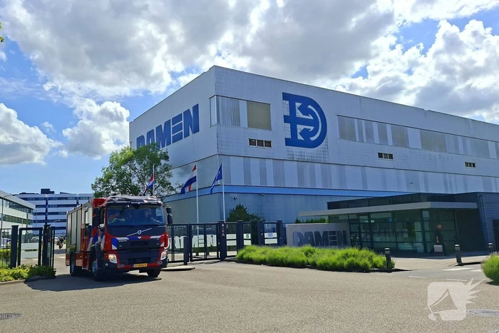 Stoom voor rook aangezien op schip