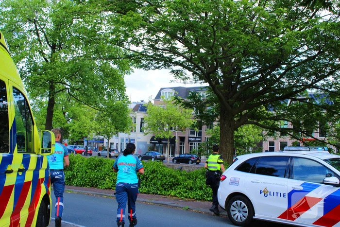 Duikteam haalt persoon uit water