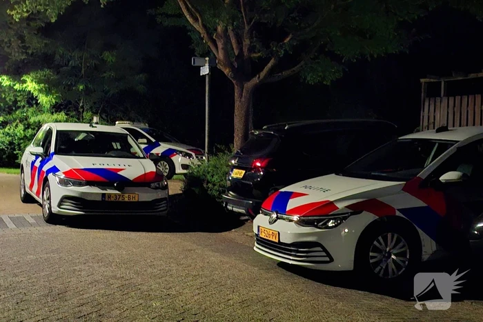 Politie onderzoekt explosie nabij woning
