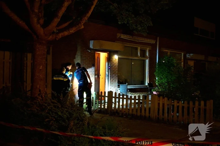 Politie onderzoekt explosie nabij woning