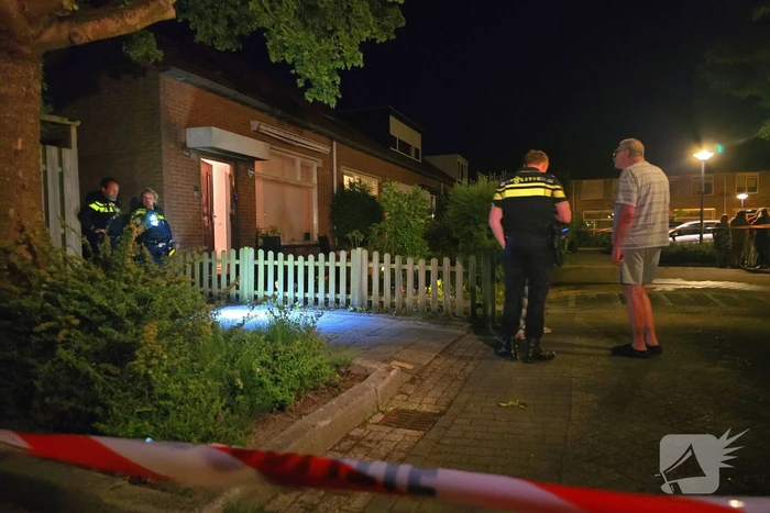 Politie onderzoekt explosie nabij woning