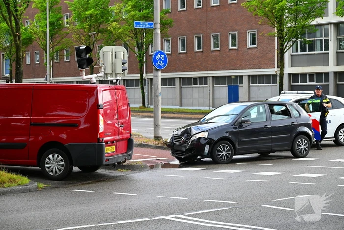 Ongeluk bij kruising met verkeerslicht