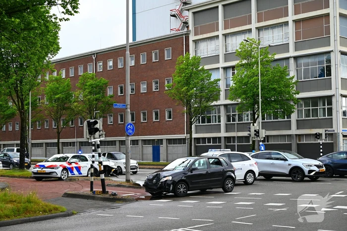 Ongeluk bij kruising met verkeerslicht