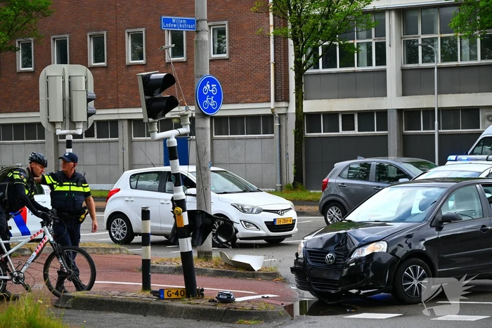 Ongeluk bij kruising met verkeerslicht