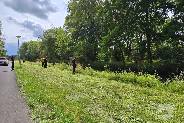 Hulpdiensten speuren naar mogelijke drenkeling