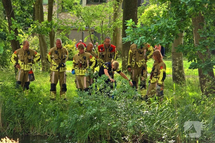Hulpdiensten speuren naar mogelijke drenkeling