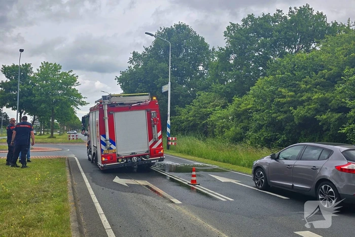 Brandweerwagen verliest wielen tijdens spoed