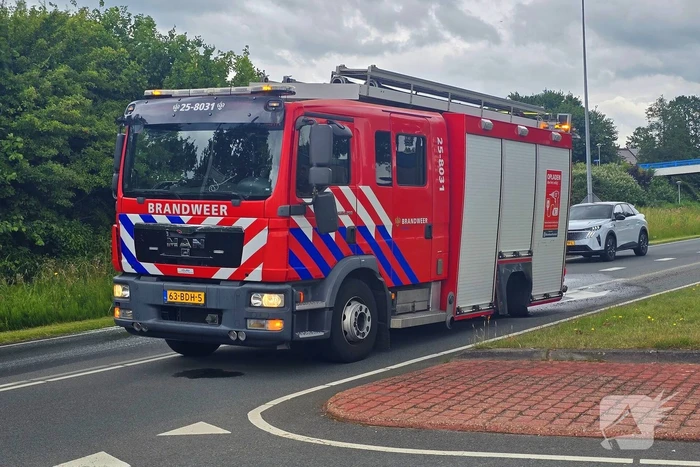 Brandweerwagen verliest wielen tijdens spoed