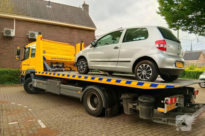 Politie vindt gestolen auto