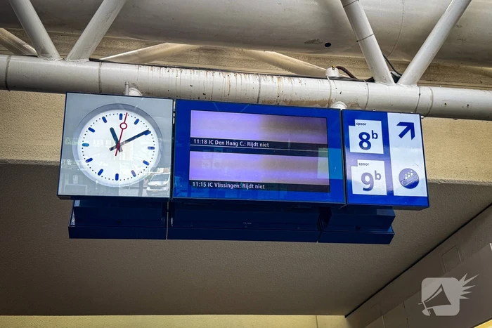 Landelijke NS staking zorgt voor gestrande reizigers en toeristen