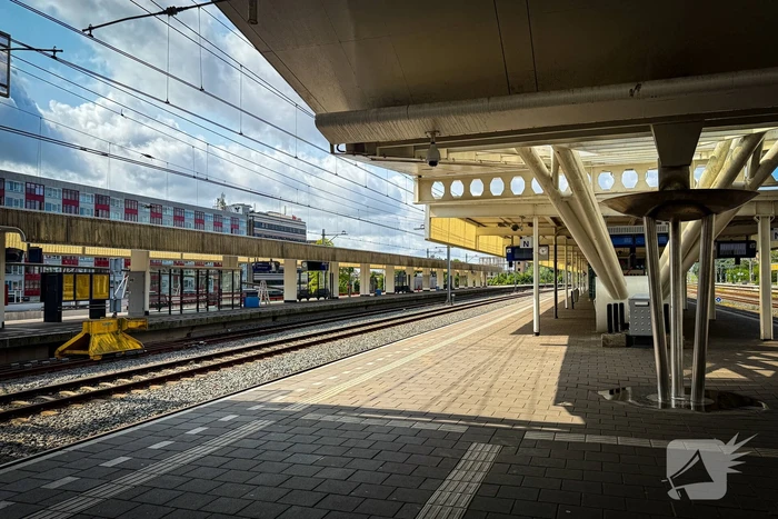 Landelijke NS staking zorgt voor gestrande reizigers en toeristen
