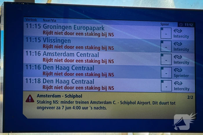 Landelijke NS staking zorgt voor gestrande reizigers en toeristen