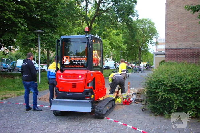 Hulpdiensten groots ingezet voor persoon op balkon, flats ontruimd