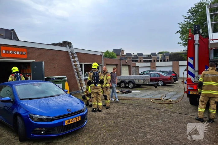 Brand in magazijn van huishoudwinkel