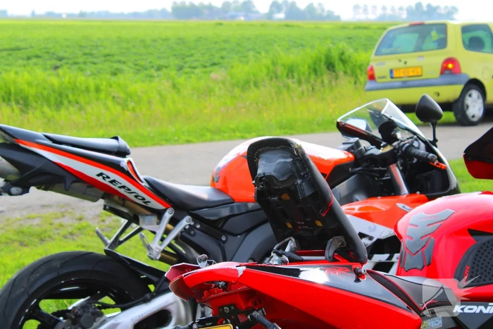 Twee motoren beschadigd bij aanrijding
