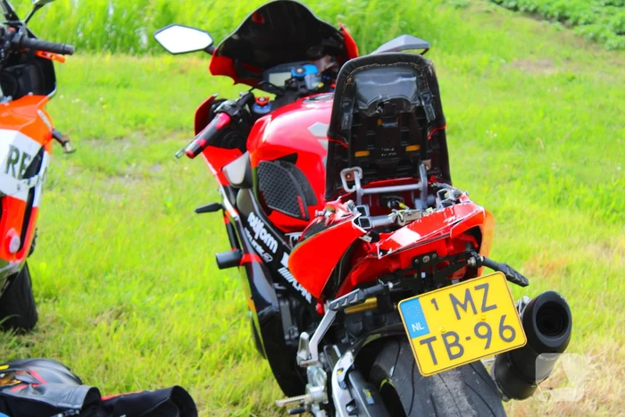 Twee motoren beschadigd bij aanrijding