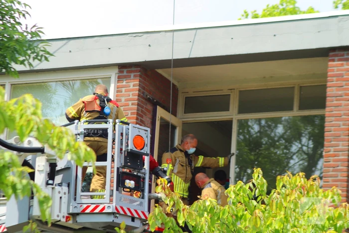 Brandweer zet zwaar materieel in voor hulpverlening