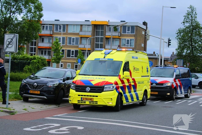 Fietser gewond bij botsing met auto