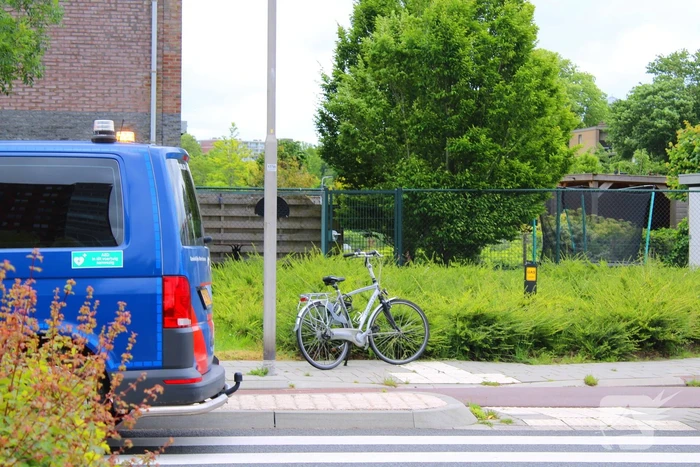 Fietser gewond bij botsing met auto