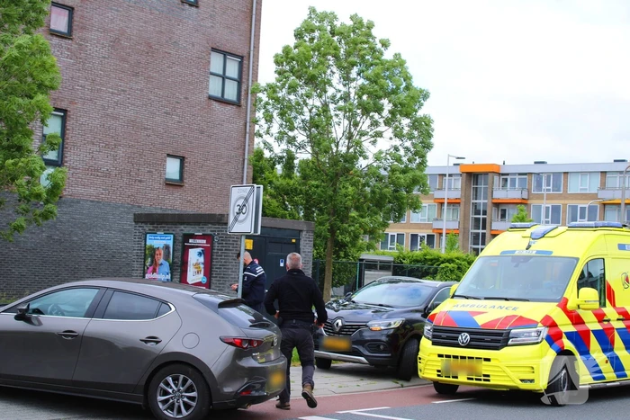 Fietser gewond bij botsing met auto