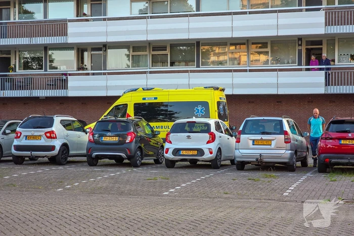 Politie-onderzoek na incident bij flat
