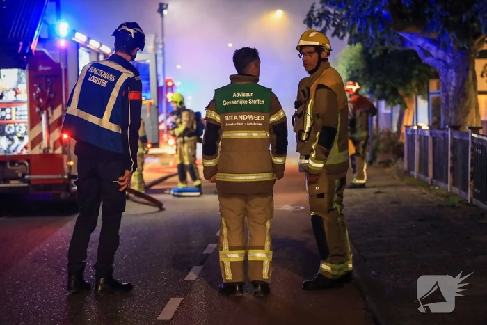 Grote brand in bijgebouw vereist inzet brandweer