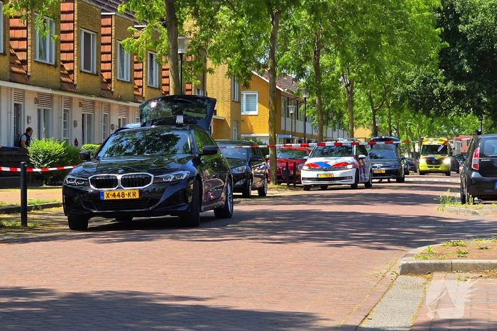 Politieafzetting bij woning