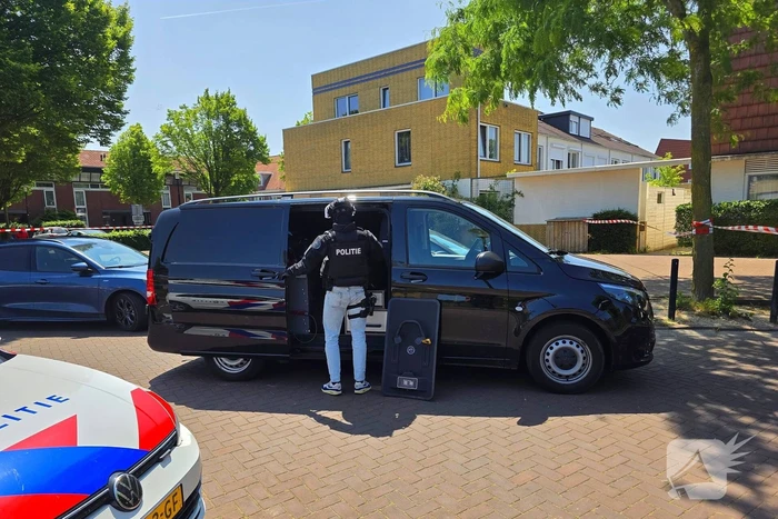 Politieafzetting bij woning